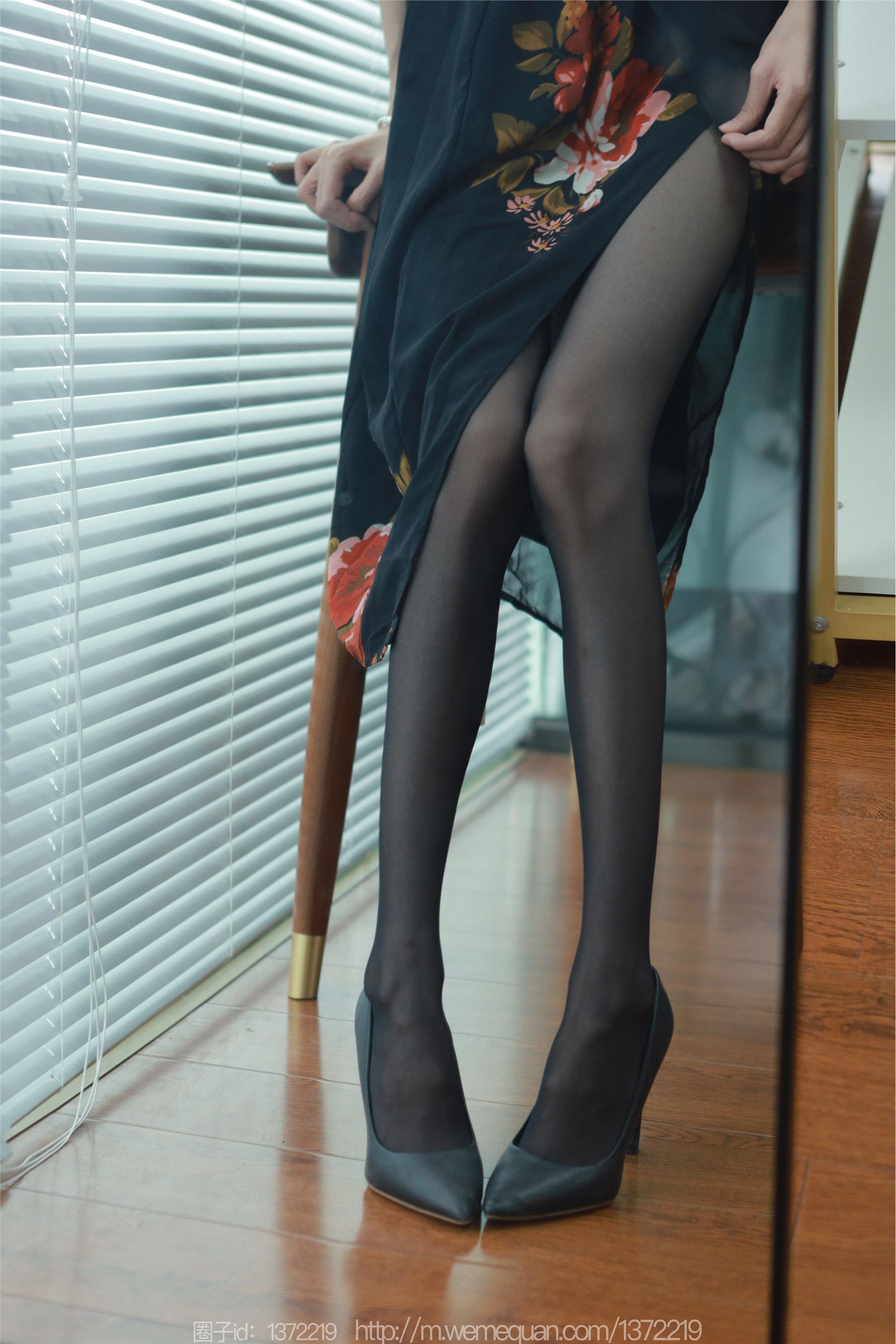 IESS异思趣向  2023.04.28 丝享家 1435 团团《黑色高跟鞋》